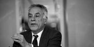 Ο Νίκος Τσούκαλης