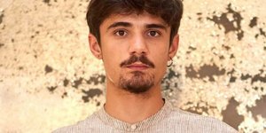 Σασμός: Ποιος είναι ο Κώστας Νικούλι που υποδύεται τον «Πετρή» 