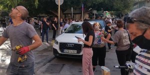 Στο δρόμο οι πολίτες στο Ηράκλειο