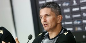 Ο Ραζβάν Λουτσέσκου