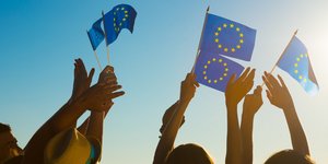 σημαιάκια εε