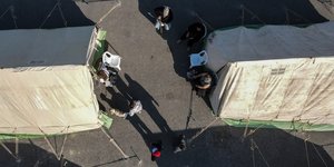 σκηνες απο ψηλα 