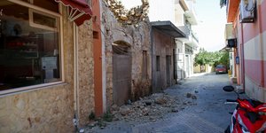 πετρες κατω