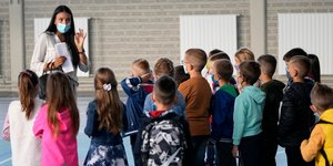 Πρώτη μέρα σχολείου για τους μαθητές στη Σερβία