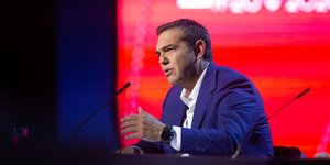 Ο Αλέξης Τσίπρας σε συνέντευξη Τύπου