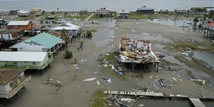 Καταστροφικό το πέρασμα του τυφώνα Άιντα στη Λουιζιάνα