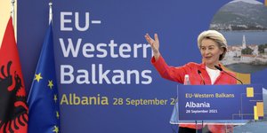 Η Ούρσουλα φον ντερ Λάιεν στην Αλβανία