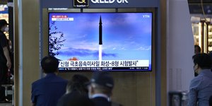 Βόρεια Κορέα: Το νέο οπλικό σύστημα της χώρας, ο υπερηχητικός πύραυλος
