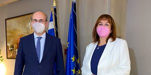 χατζηδάκης