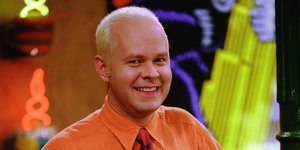 Ο Τζέιμς Μάικλ Τάιλερ, ο αγαπημένος σερβιτόρος «Gunther» της δημοφιλούς σειράς «Τα Φιλαράκια»