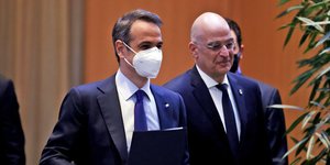 Ο Κυριάκος Μητσοτάκης με τον Νίκο Δένδια