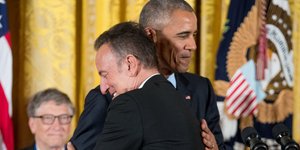 O πρώην πρόεδρος των ΗΠΑ, Μπαράκ Ομπάμα και ο τραγουδιστής Μπρους Σπρίνγκστιν