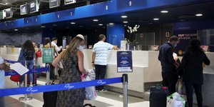 αεροδρομιο επιβατες
