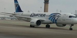 Αεροπλάνο της Efyptair προσγειώθηκε στο Τελ Αβίβ