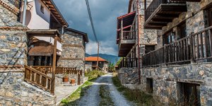 Αγιος Αθανάσιος, χωρίο κοντά στο χιονοδρομικό του Καϊμακτσαλάν