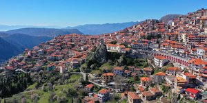 Στα ύψη οι κρατήσεις για την 28η Οκτωβρίου