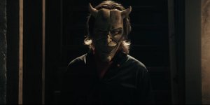 Ο Ιθαν Χοκ με τρομακτική μάσκα πρωταγωνιστεί στην ταινία The Black Phone 