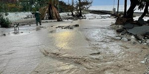 0 Κακοκαιρία Αθηνά - Βόρεια Εύβοια: Σάρωσαν τα πάντα οι πλημμύρες