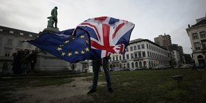 Γαλλία σημαία ΕΕ και Βρετανίας Brexit