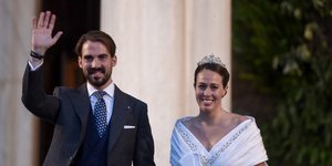 Φίλιππος Γλύξμπουργκ - Νίνα Φλορ: Δείτε τη μπομπονιέρα του γάμου τους και το γαμήλιο μενού