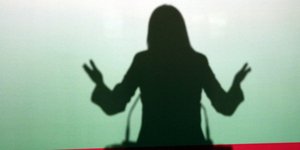 Η σκιά της Φώφης Γεννηματά