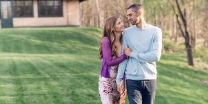 Η Τζένιφερ Γκέιτς με τον αρραβωνιαστικό της, Ναγιέλ