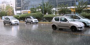 Κακοκαιρία χτυπά την Αθήνα