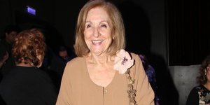 Δέκα λεπτά κήρυγμα: Η Κάρμεν Ρουγγέρη διηγείται άγνωστες ιστορίες από τα γυρίσματα