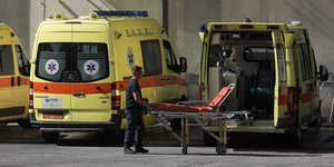 κορωνοϊός ασθενοφόρο