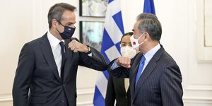 Κυριάκος Μητσοτάκης με Υπουργό Εξωτερικών Κίνας 