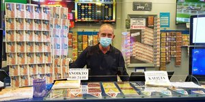 O Γιώργος  Μπάτσιος, ιδιοκτήτης καταστήματος ΟΠΑΠ στο Περιστέρι