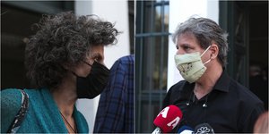 Μαργαρίτα Θεοδωράκη και Νίκος Κουρής