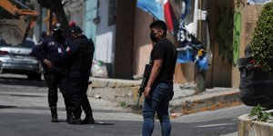 Μεξικό: Τέσσερις νεκροί σε ανταλλαγή πυρών μεταξύ μελών μιας συμμορίας και αστυνομικών σε μια πόλη κοντά στα σύνορα του Μεξικού με τις ΗΠΑ