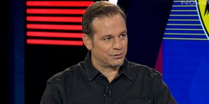 Ο Ντέμης Νικολαΐδης