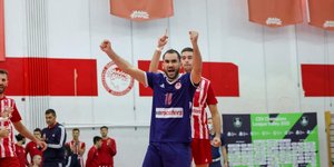 Ο Ολυμπιακός ξεπέρασε και το εμπόδιο της Κομάρνο