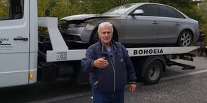 Παναγιώτης Ψωμιάδης Επιασε φωτιά το αυτοκίνητο του