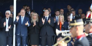 Απόστολος Τζιτζικώστας