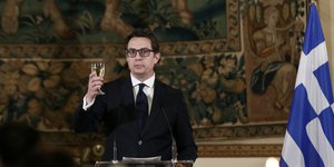 Ο Στέβο Πενταρόφσκι, πρόεδρος της Βόρειας Μακεδονίας, στο προεδρικό Μέγαρο