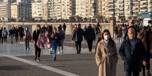 περιπατος παραλια
