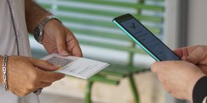 Ελεγχος πιστοποιητικού για κορωνοϊό