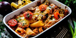 ζυμαρικά φούρνου με ντομάτες