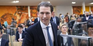 Ο πρώην καγκελάριος Σεμπάστιαν Κουρτς ορκίστηκε βουλευτής