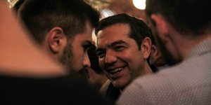 τσιπρας χαμογελα 