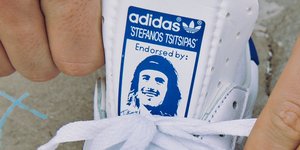 Το παπούτσι με το όνομα του Στέφανου Τσιτσιπά