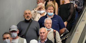 Covid-19: Τα 20 εκατομμύρια πλησιάζουν τα κρούσματα της Covid-19 στην ανατολική Ευρώπη