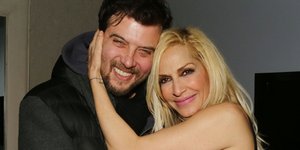 Άννα Βίσση: «Όταν τα είχα με τον Λάμπη Λιβιεράτο, ο Καρβέλας μου είπε να μην τραγουδώ μαζί του» 