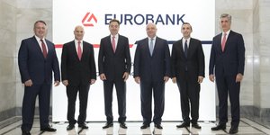 Η διοικητική ομάδα της Eurobank κατά την παρουσίαση