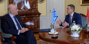 Συνομιλία του Ελληνα ΥΠΕΞ, Νίκου Δένδια, με τον Ελβετό ομόλογό του, Ιγκνάσιο Κασίς