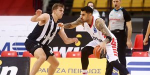 Φάση από τον αγώνα Ολυμπιακός-ΠΑΟΚ