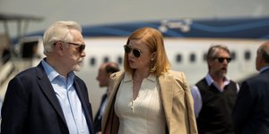 «Succession» στη Nova